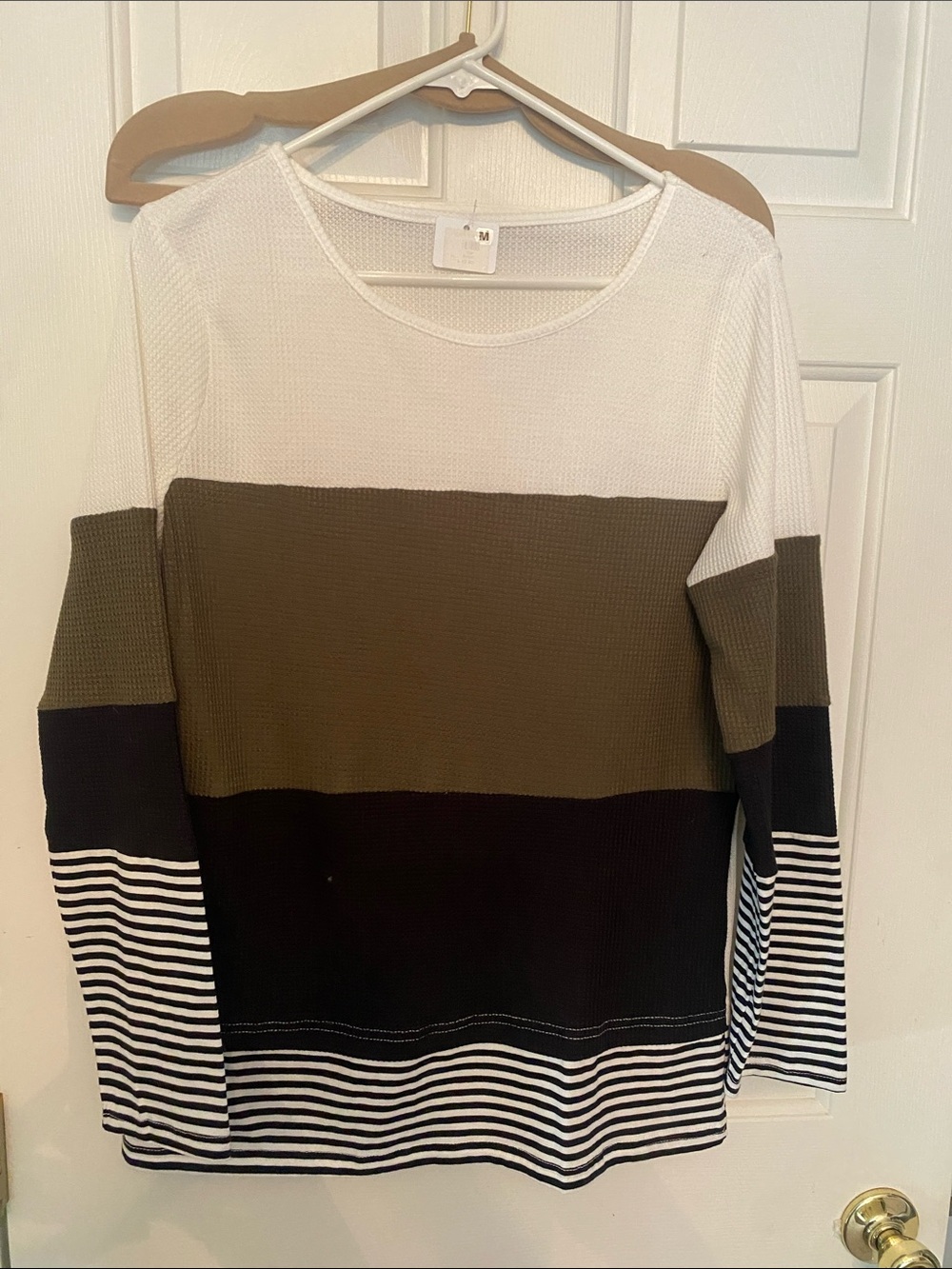 Apricot Lane White, Olive & Black Colorblock Pullover Sweater